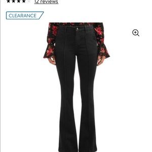 COPY - NWT Sofia Vergara Jeans